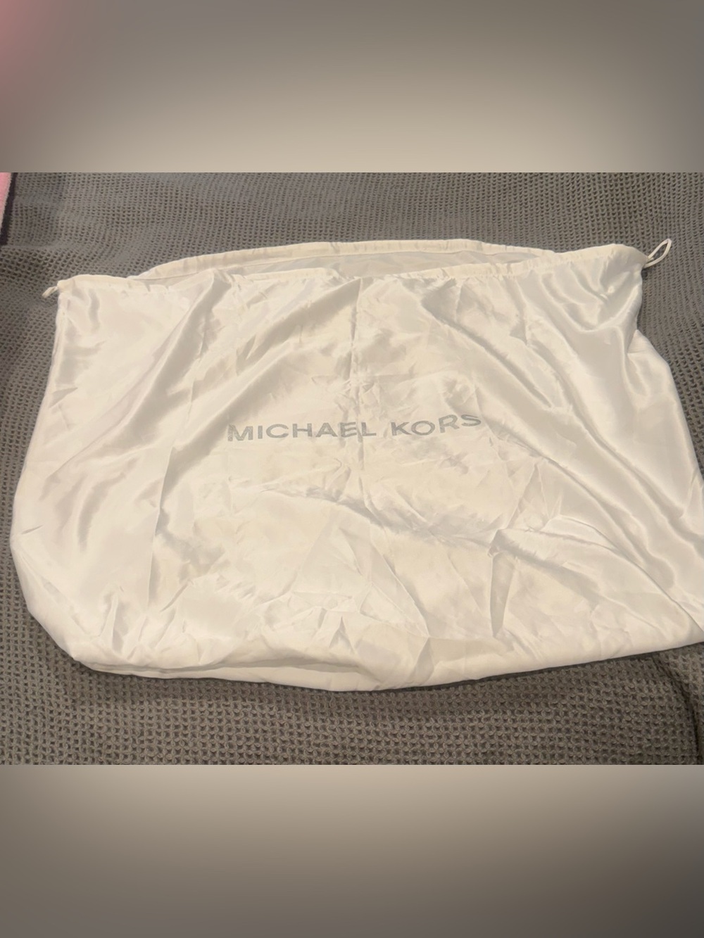 Michael Kors Medium Quilted Leather Shoulder Bag with Large Dust Bag - Picture 11 of 11